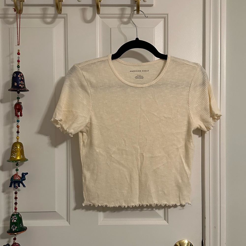 American Eagle Outfitters Cream Ribbed Cropped Top Medium